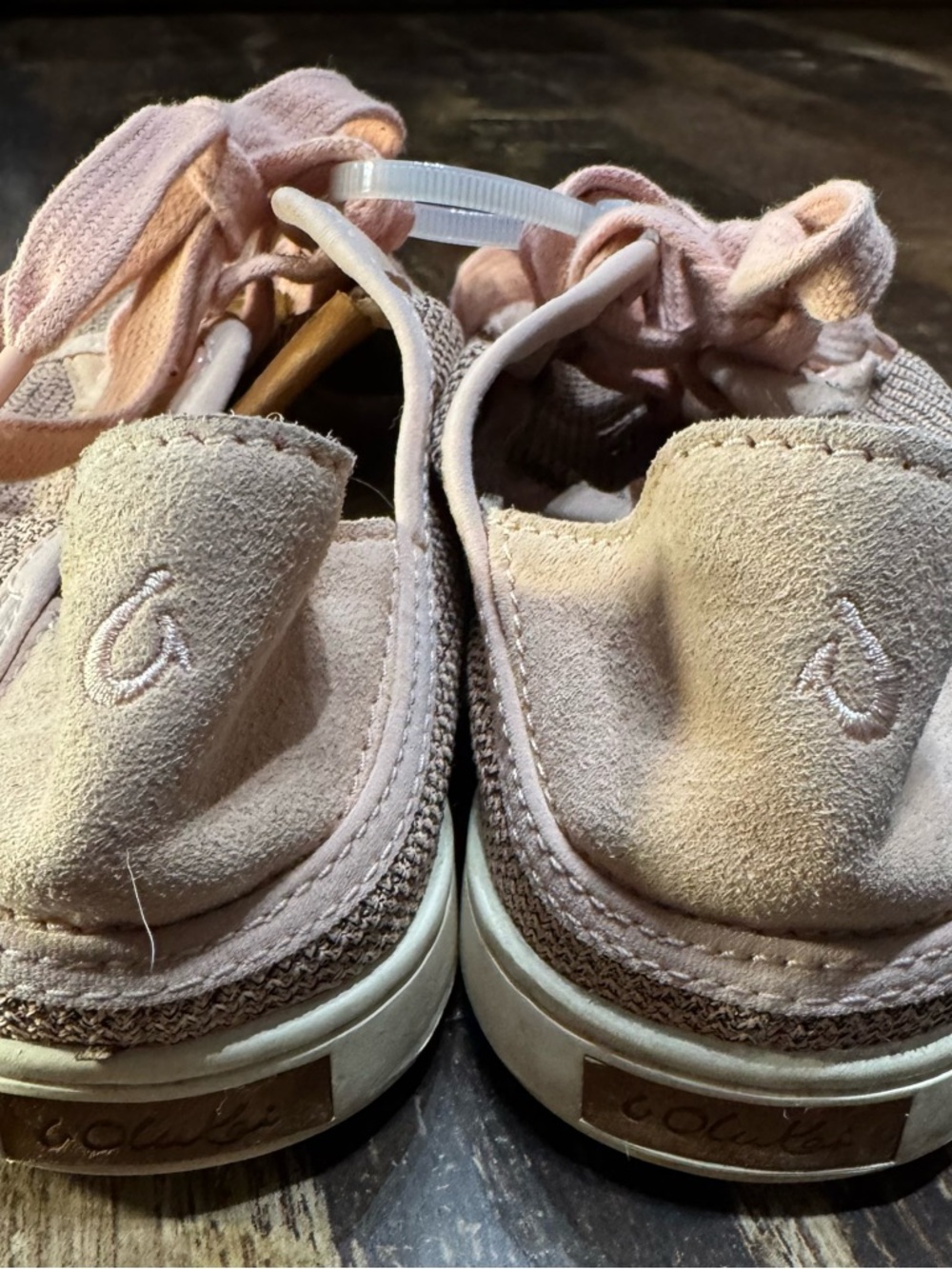 Women’s Olukai Pehueali Lightweight Sneakers Size 7.5 - Picture 3 of 6